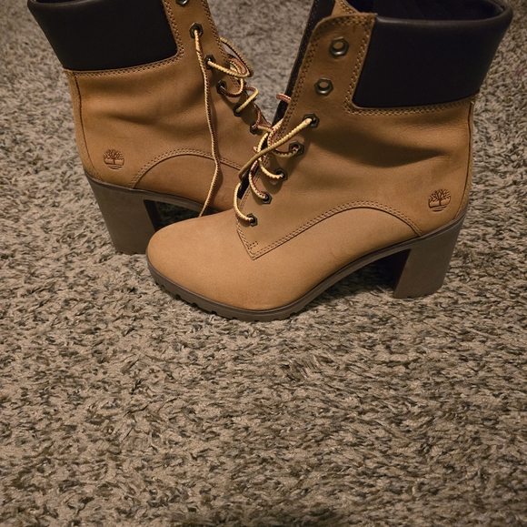 Women's Timberland boots - Picture 4 of 6